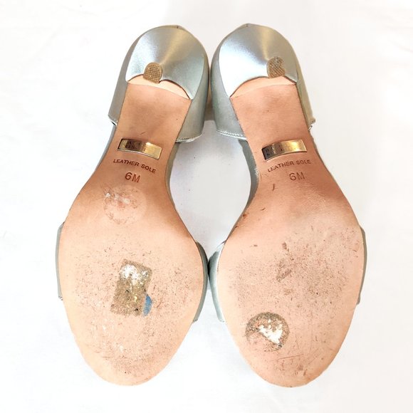 EUC Badgley Mischka Silver d'Orsay Open Toe Heels with Tulle Net Bow 6 M 37 - Picture 8 of 8